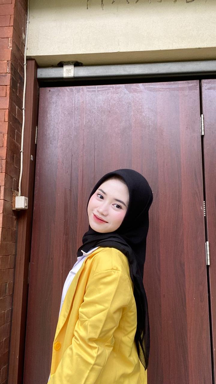 Foto profil Sri Dewi Wahyuni